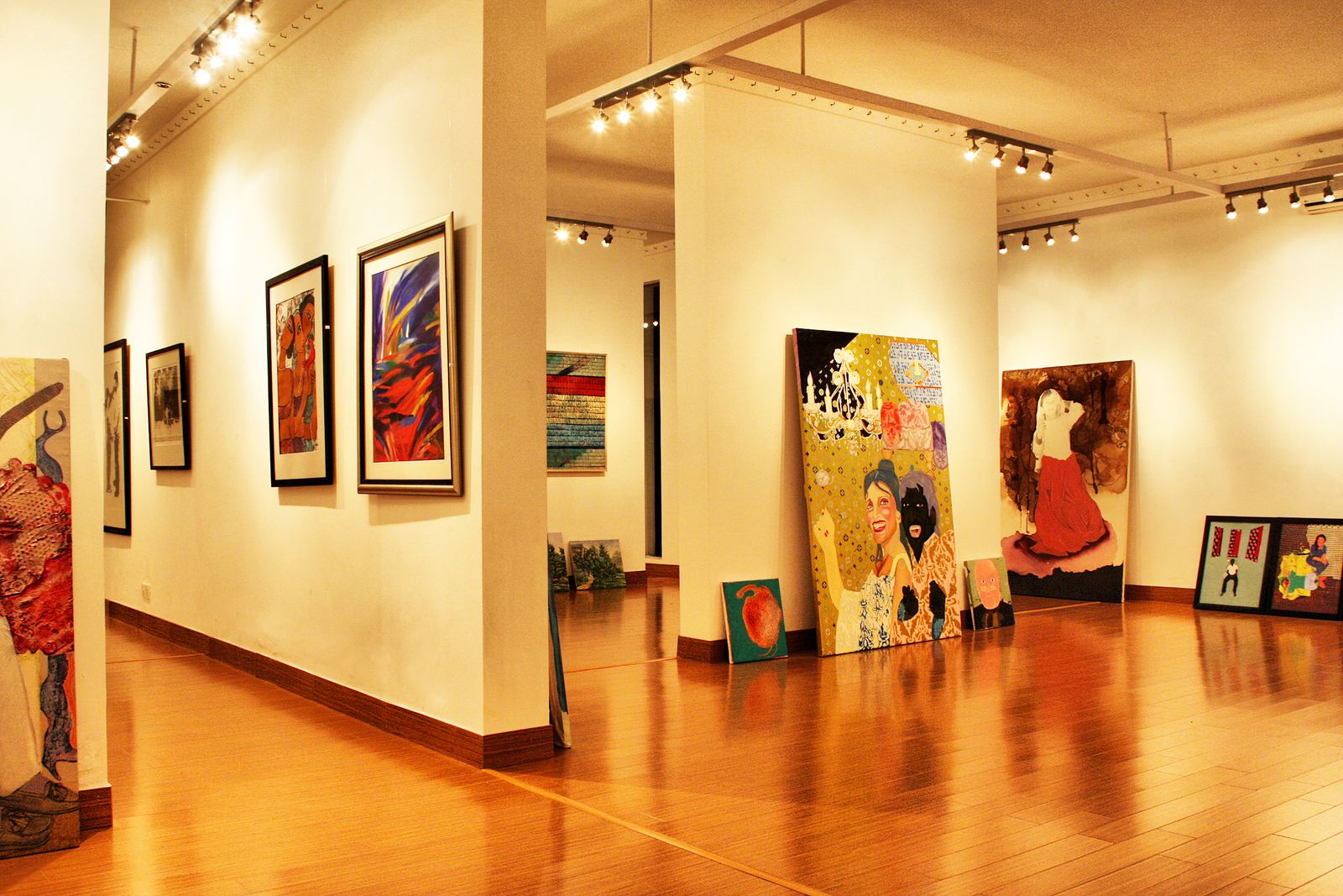 White Spaces Studio gallery project at night